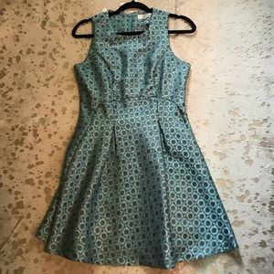 Gorgeous Sleeveless Structured Blue Tone Dress